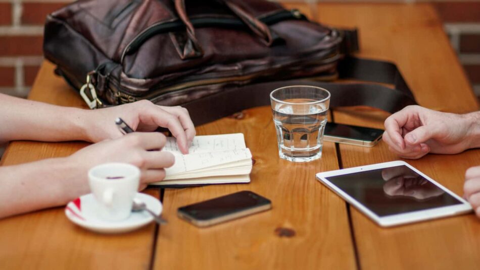 bg-home-tell-me bg-home-tell-me